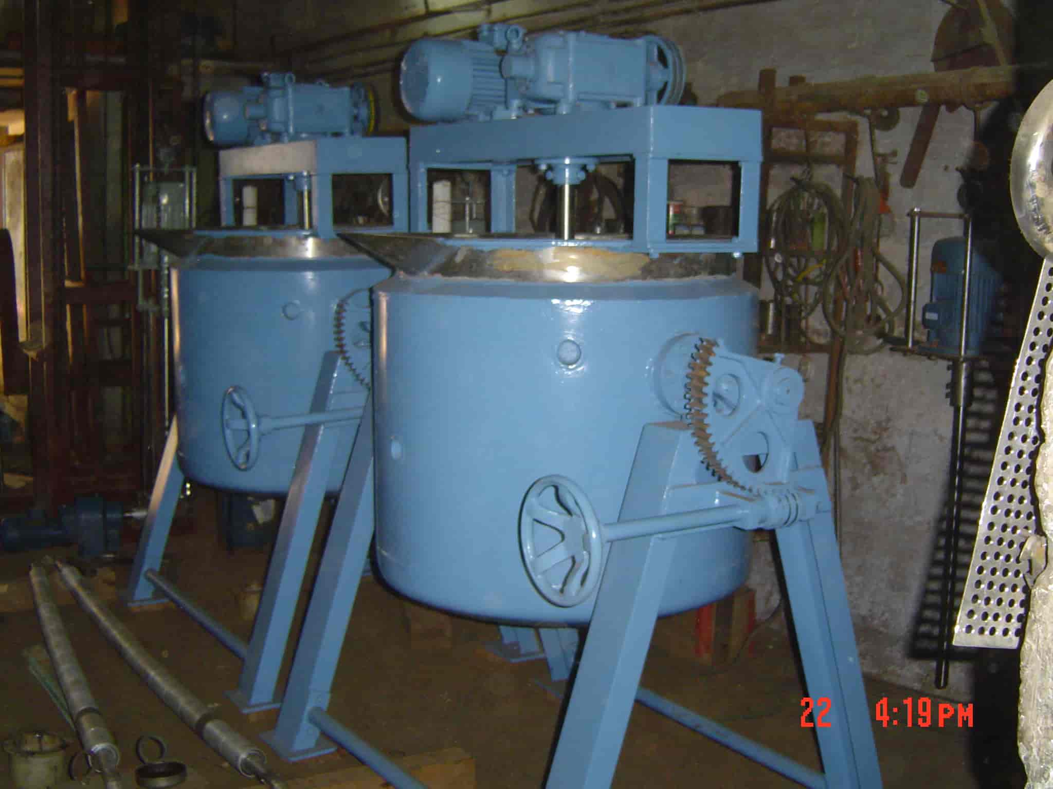 MS Jacketed SS Gum Boiling Pan with Slow Speed Stirrer