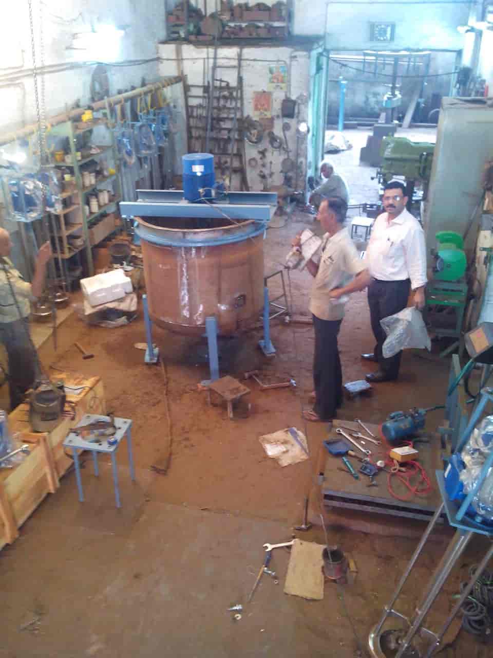 SS Tank with High Speed Stirrer